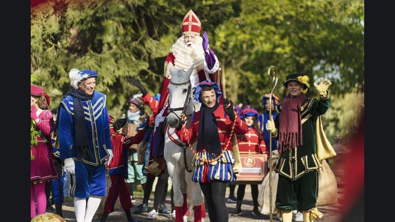 De Grote Sinterklaasfilm en de Vliegende Pieten