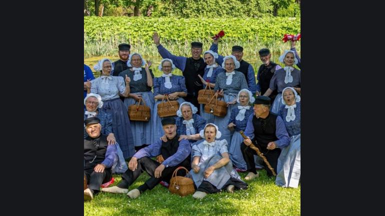 Volksdans met De Krekkel