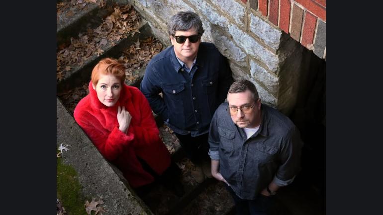 Afgelast: Sixpence Non the Richer in Tolhuistuin
