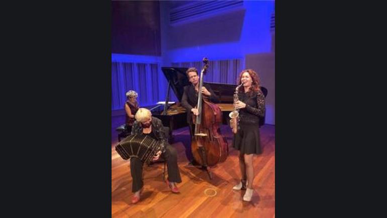 Trio Tangata & Aubrey Snell