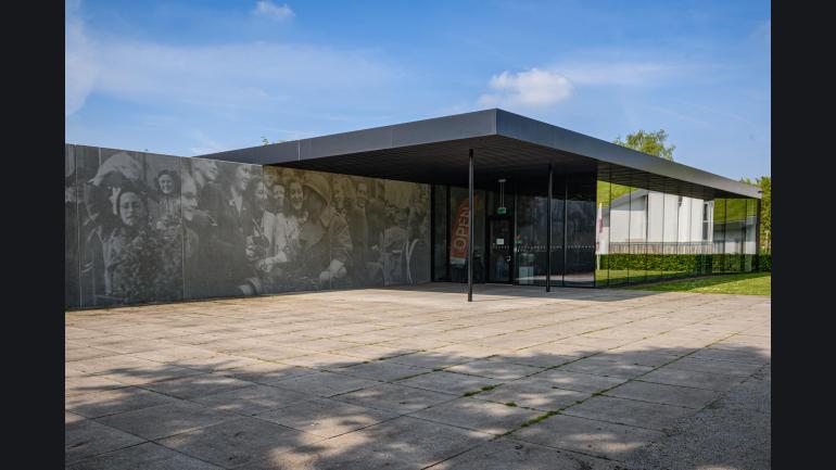 Maczek Memorial Breda