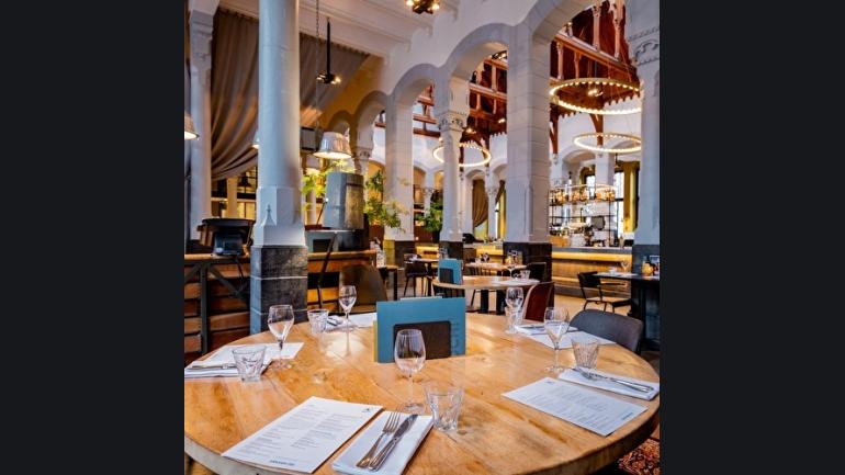 Grand Café Post-Plaza