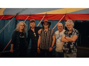 Stevie Ray Vaughan Undercover & Ruben Hoeke Band - P3 Purmerend
