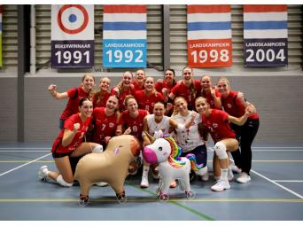Mamamo ZVH DS1 tegen  Volleybaldirect Leython DC DS1