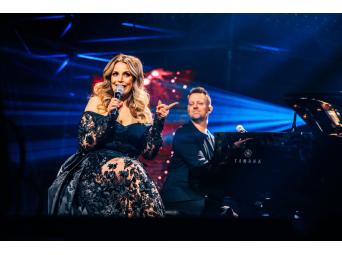 Adele Tribute (reprise)