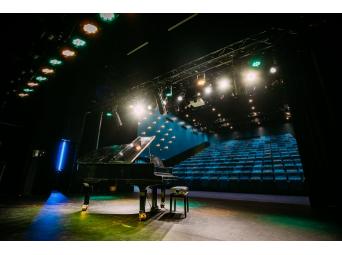 Klein Amsterdam Producties – De ridder zonder billen (3+)