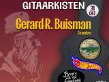 Met stickers beplakte gitaarkisten