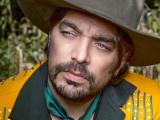 Waylon (R)