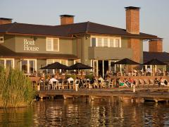 Restaurant Harbor House